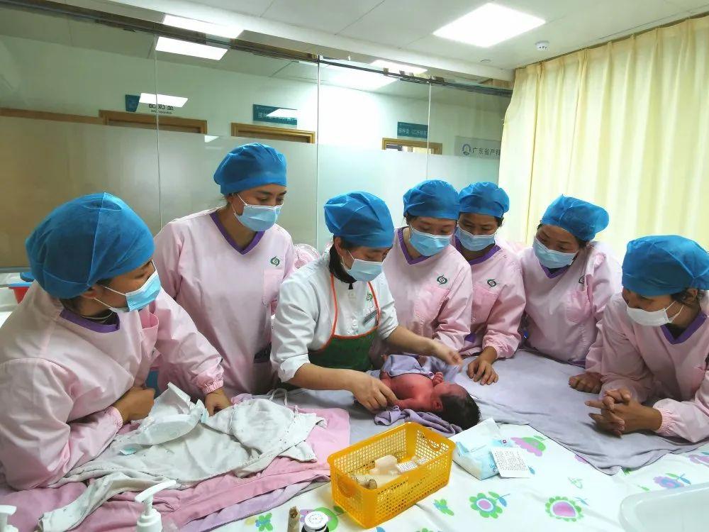霸州市妇婴监护型护送